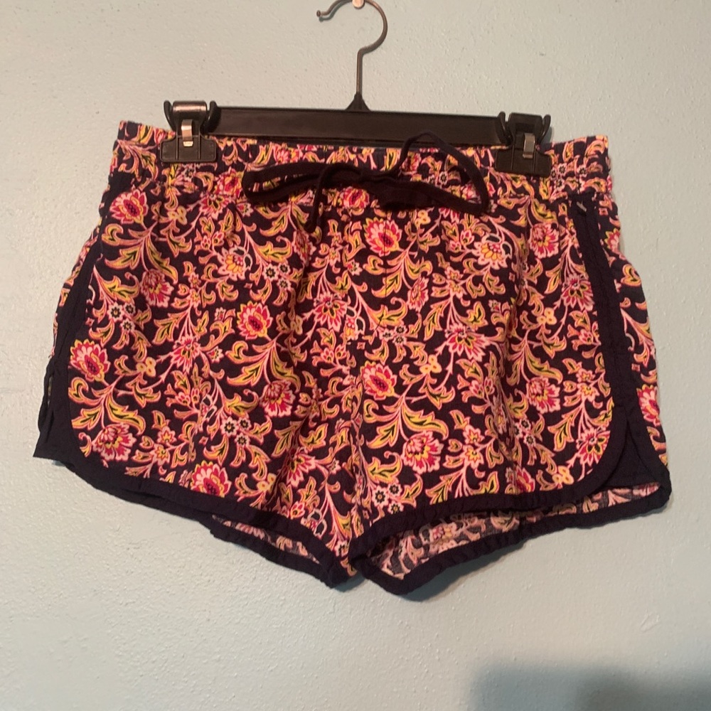 Gap shorts